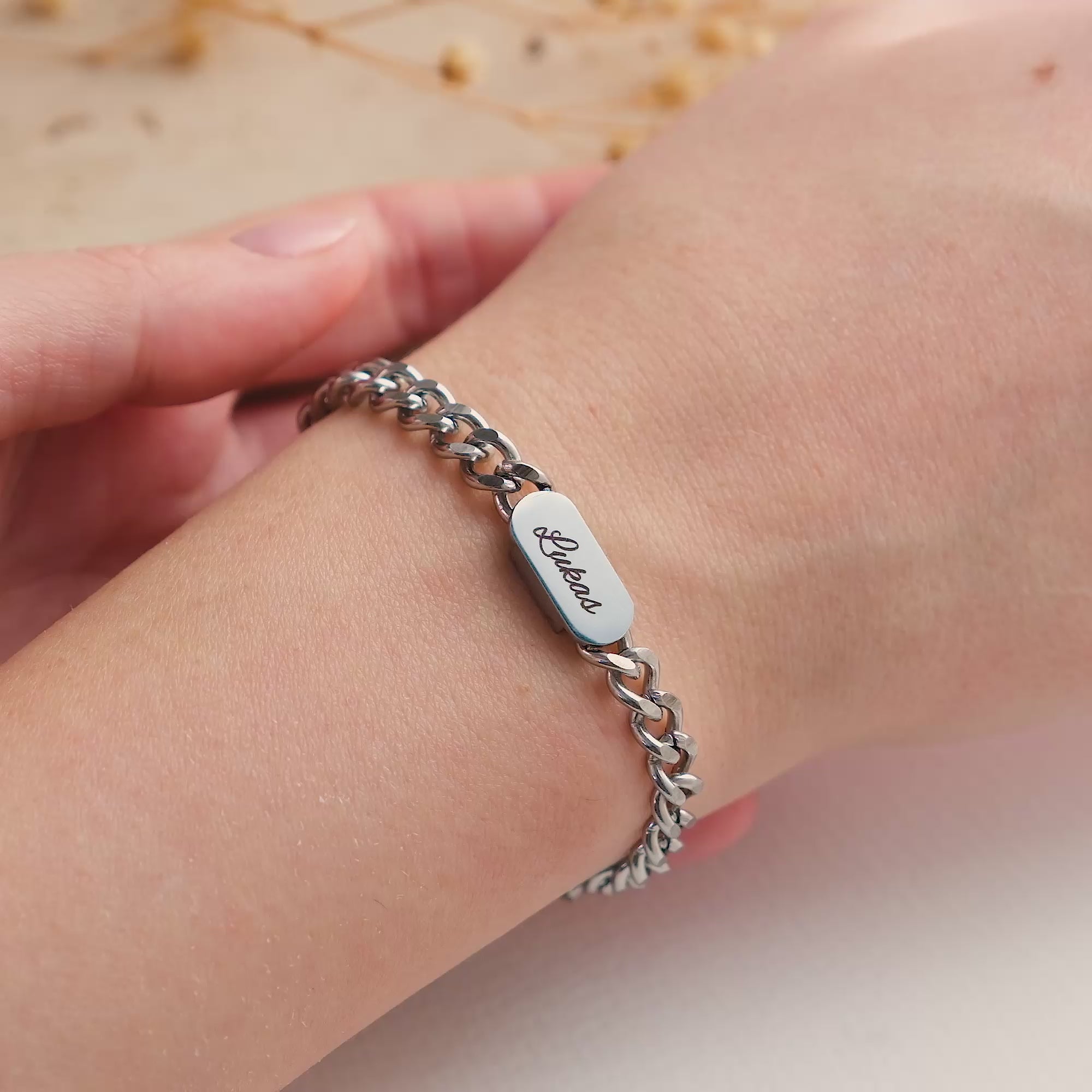 Bracciale cubano con incisione