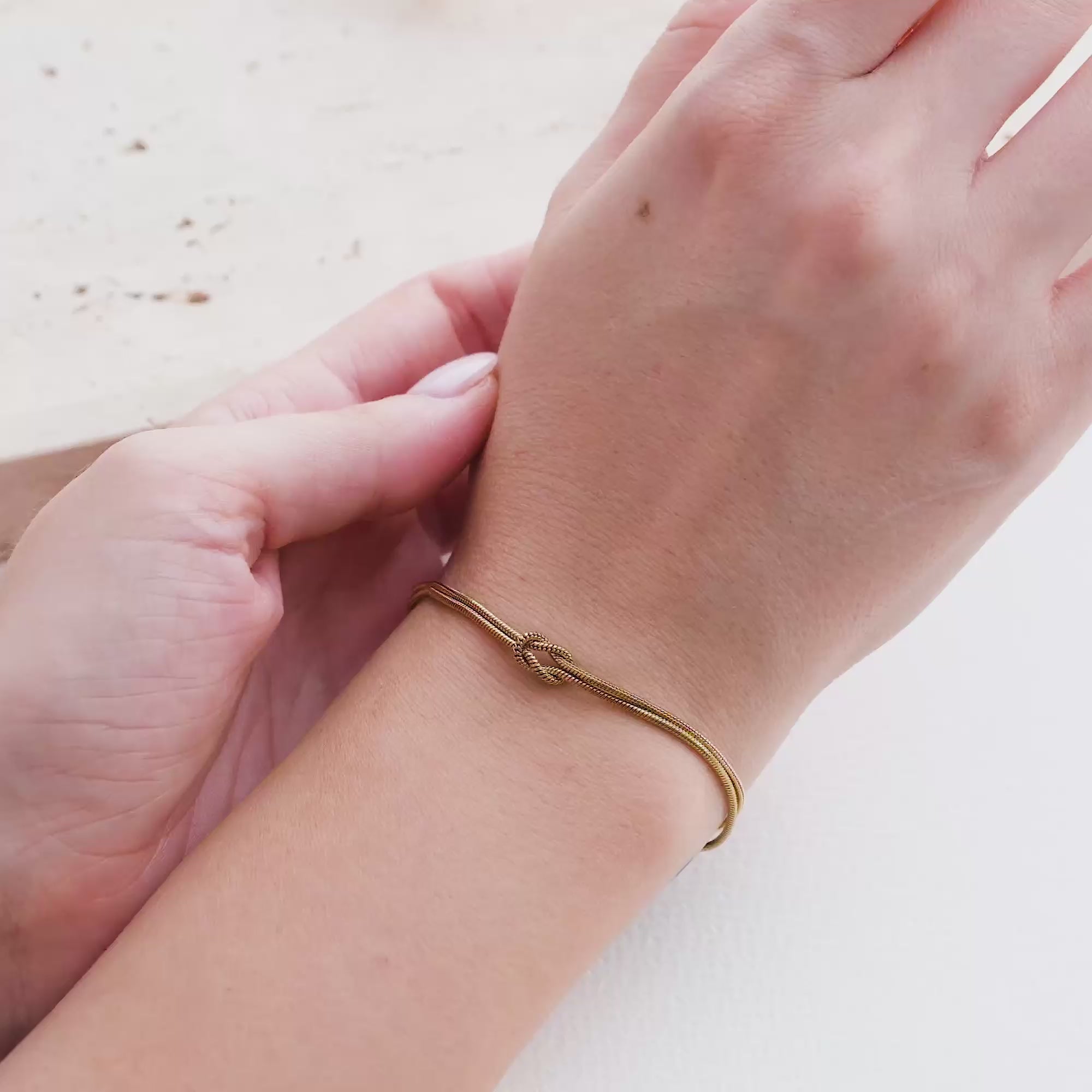 Bracciale nodo d'amore
