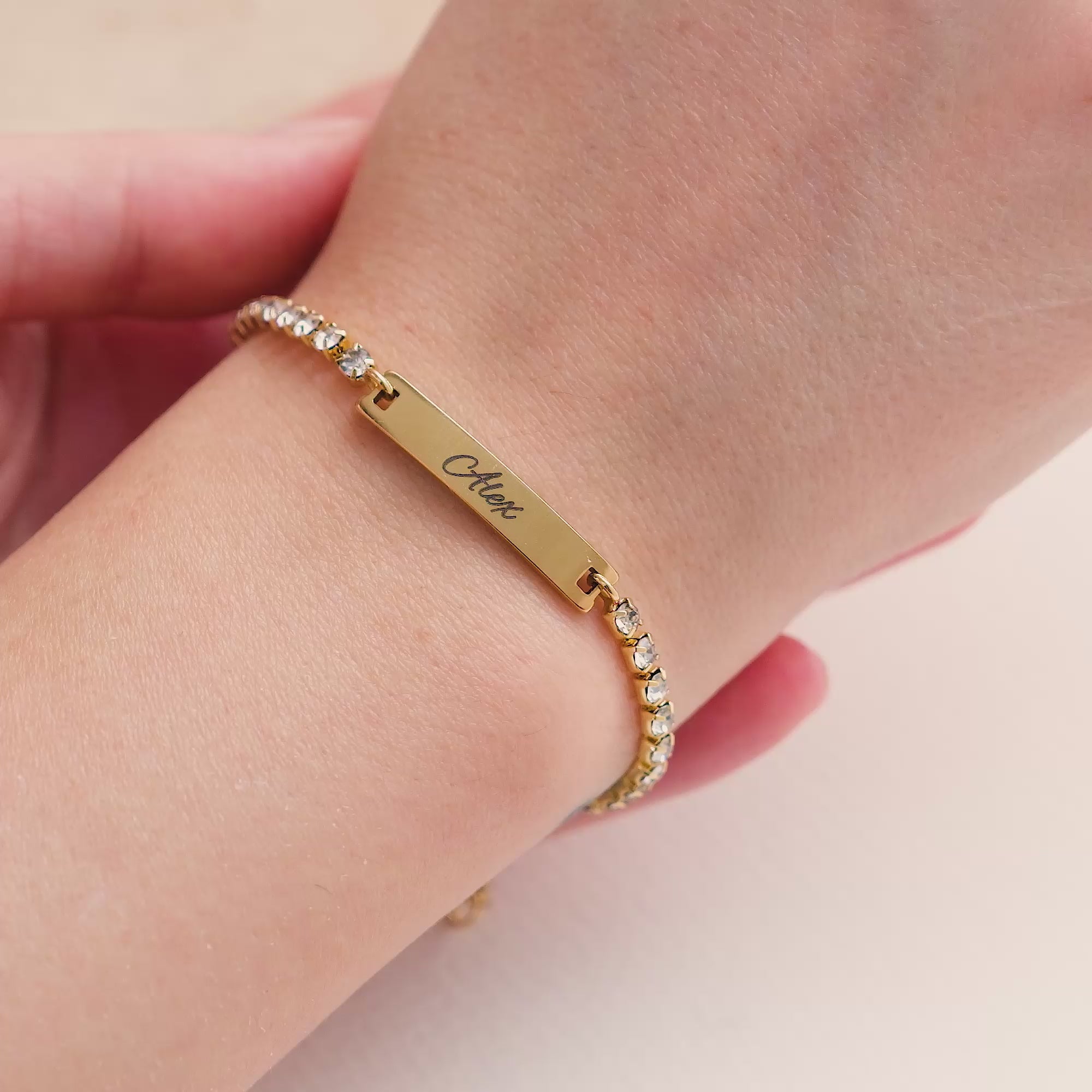 Bracciale da tennis con incisione